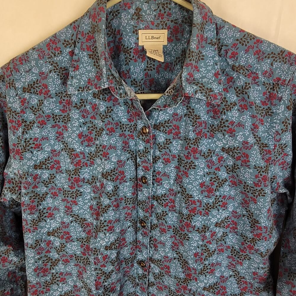 L.L. Bean blue floral button up top Size Med women cottagecore dainty feminine - Picture 4 of 8